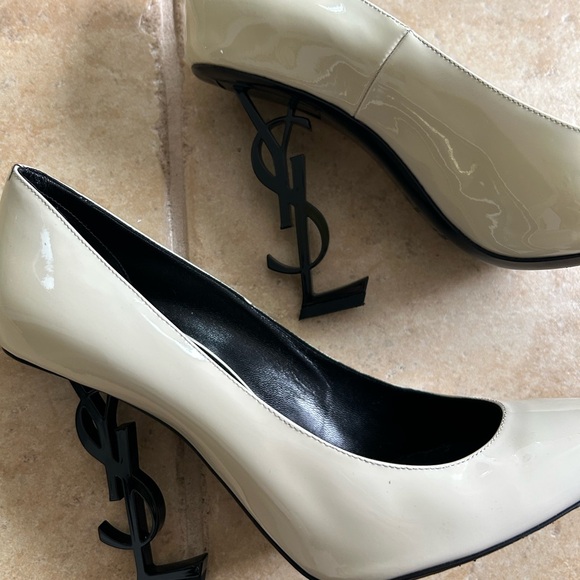 YSL high hill pumps ivory in original box and dust bags . 4 inch hills - Picture 6 of 9
